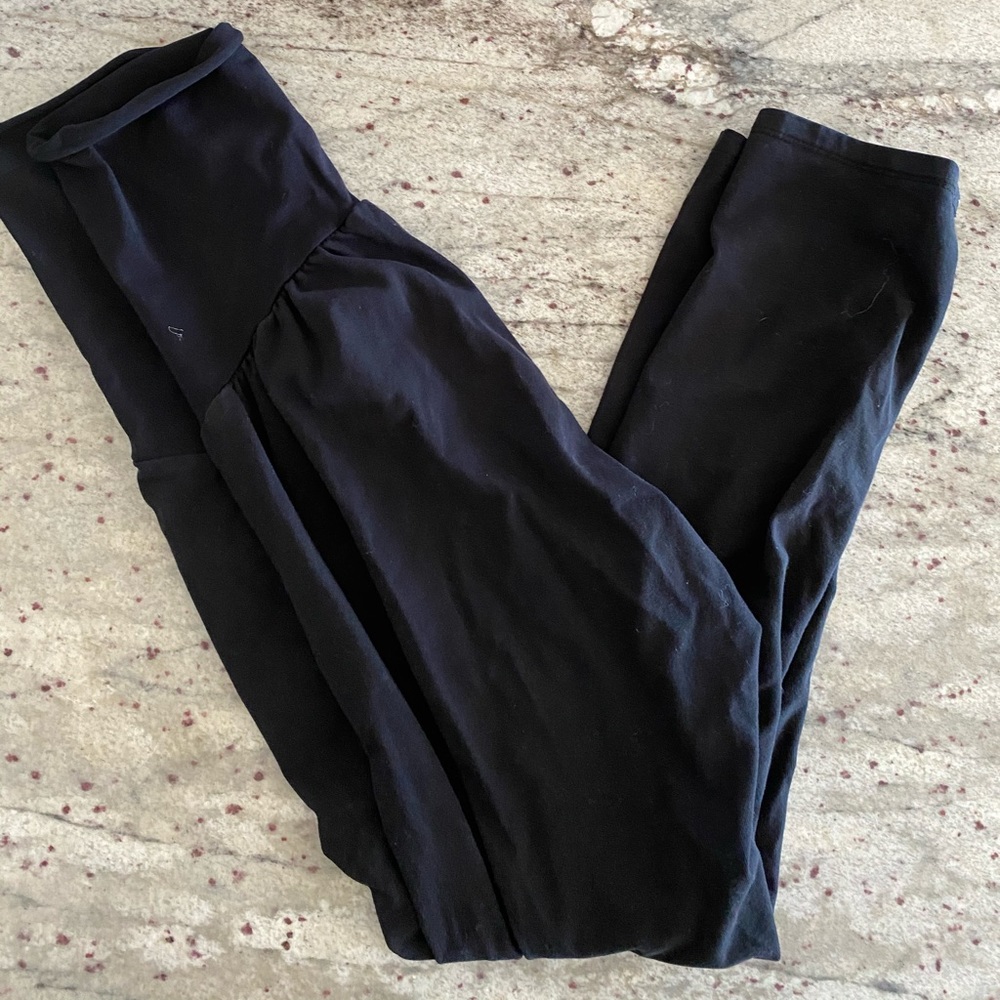 Motherhood maternity leggings above belly